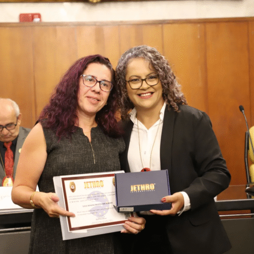Imagem de Elisângela Dias Diretora Internacional da Jethro Diplomacia Civil Humanitária e Presidente do Instituto Elisângela Dias no Brasil.